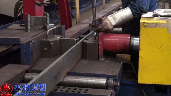 翼板折彎?rùn)C(jī)045