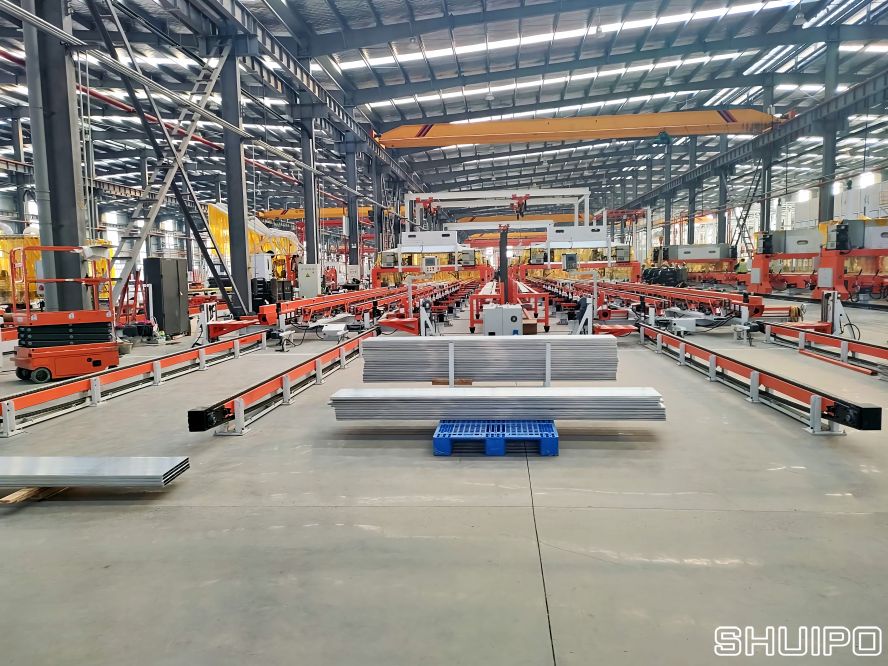 日菱鋁合金廂式車智能生產線 日菱鋁合金廂式車智能生產線